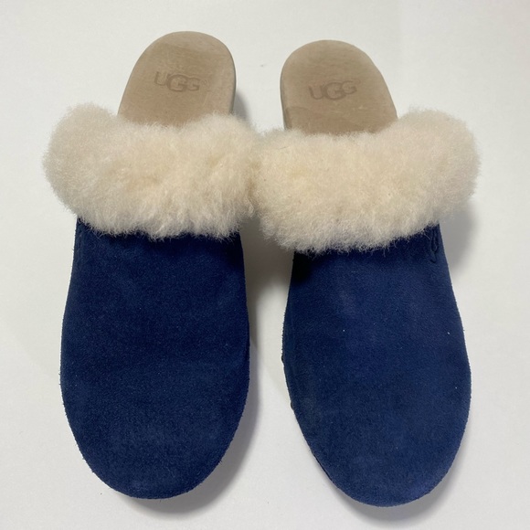 UGG Dark Blue Clogs - Picture 2 of 5